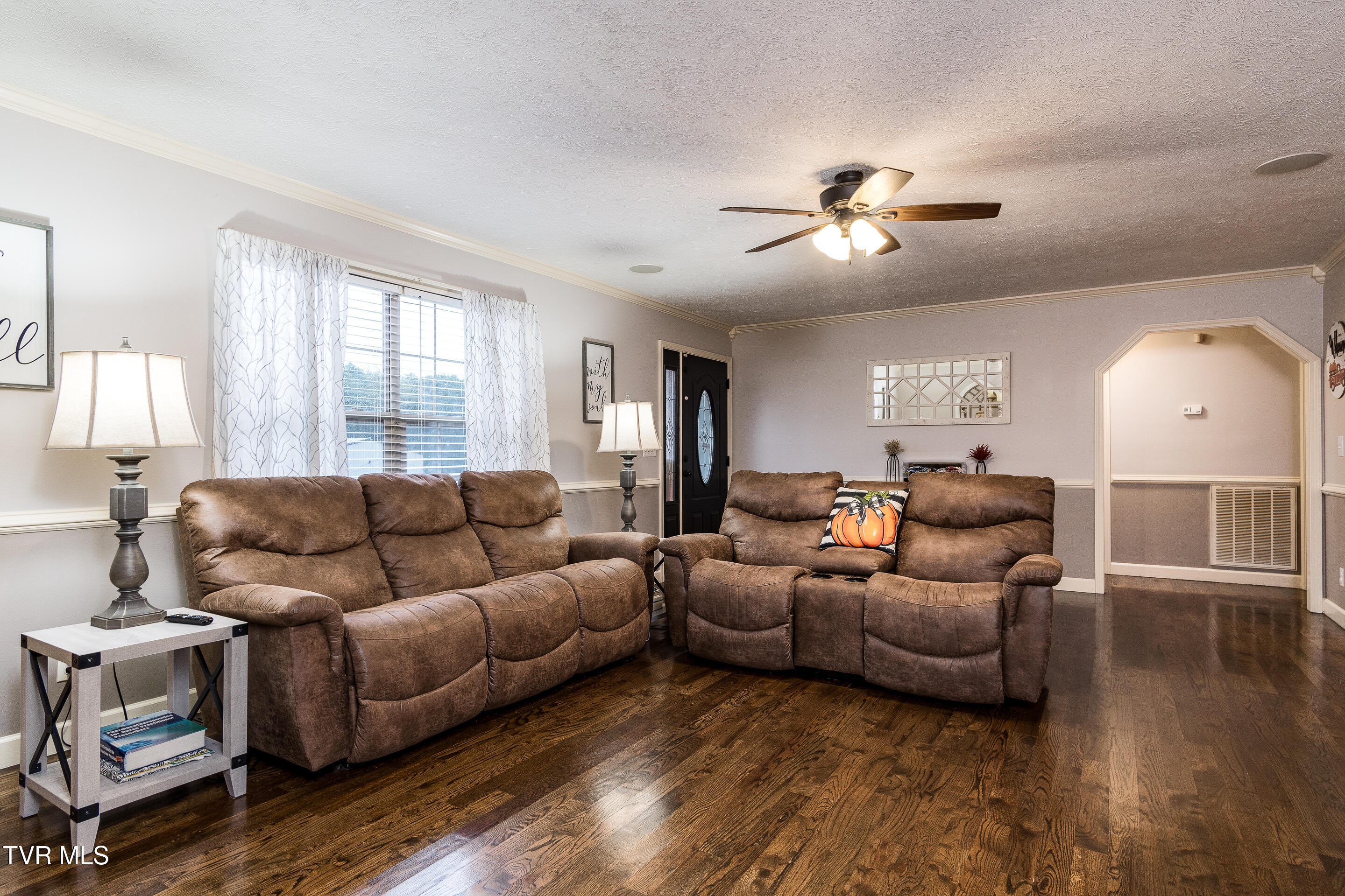 129 Jim Elliott Road Elizabethton, TN 37643 - Photo 29 of 62 interior-3