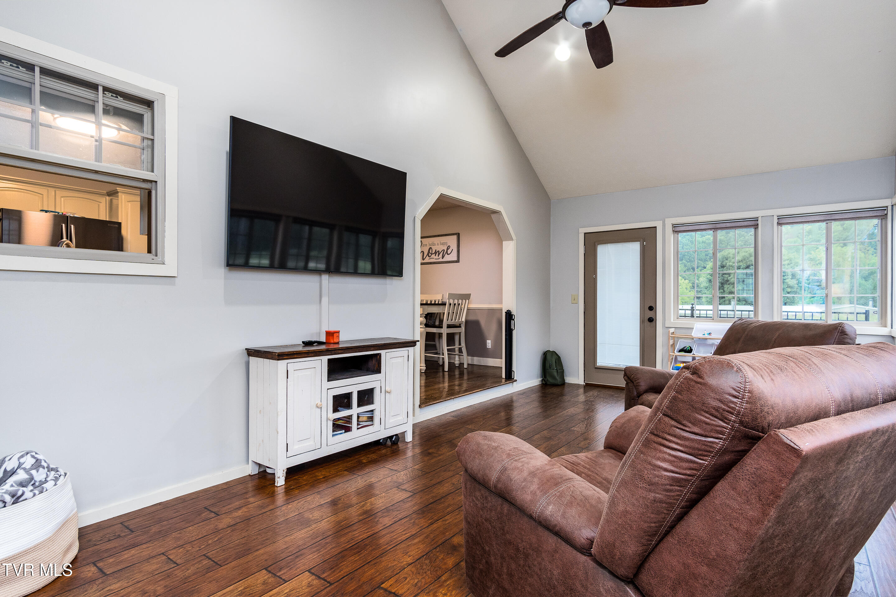 129 Jim Elliott Road Elizabethton, TN 37643 - Photo 36 of 62 interior-23