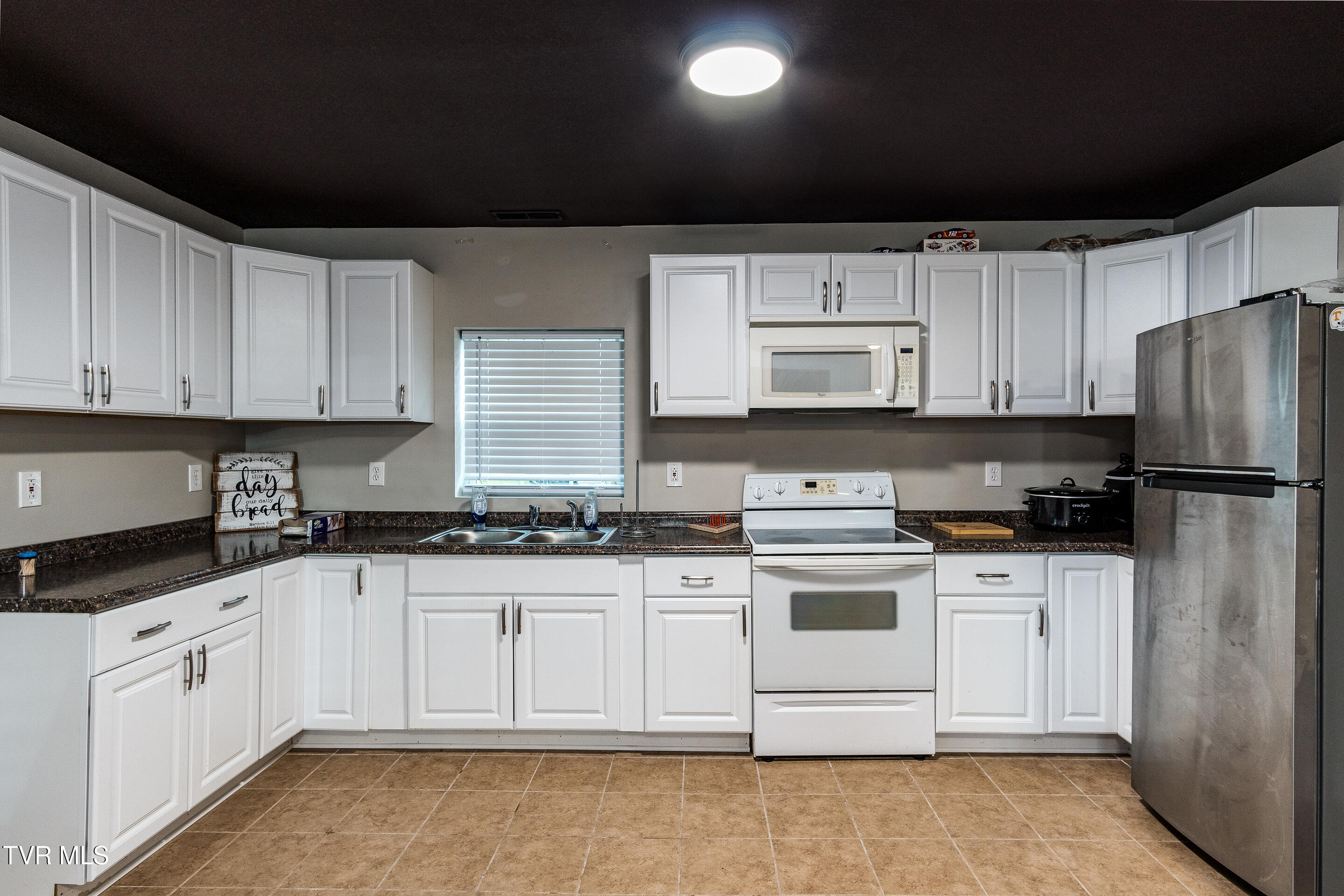 129 Jim Elliott Road Elizabethton, TN 37643 - Photo 54 of 62 interior-33