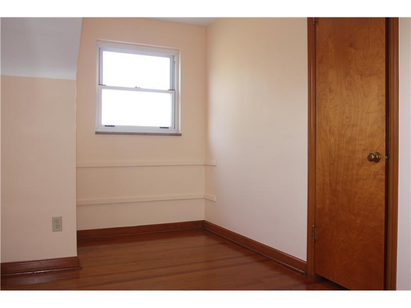 7 West Calvin Drive McKees Rocks, PA 15136 - Photo 16 of 20 Bedroom. Third bedroom.
