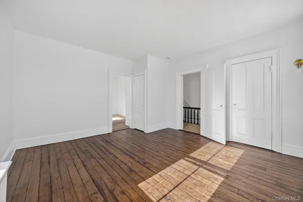 $3,600 | 4 Parkview Terrace, Unit 2, Huntington, NY 11743