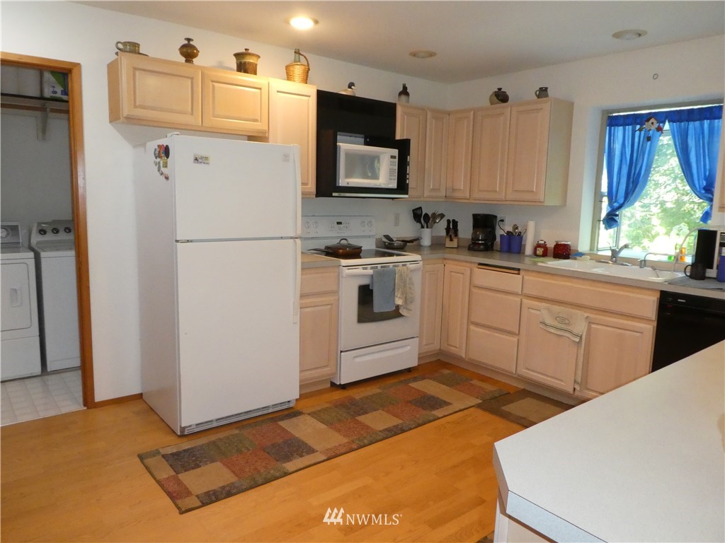 5250 Squilchuck Road Wenatchee, WA 98801 - Photo 11 of 30 Gallery Image 11