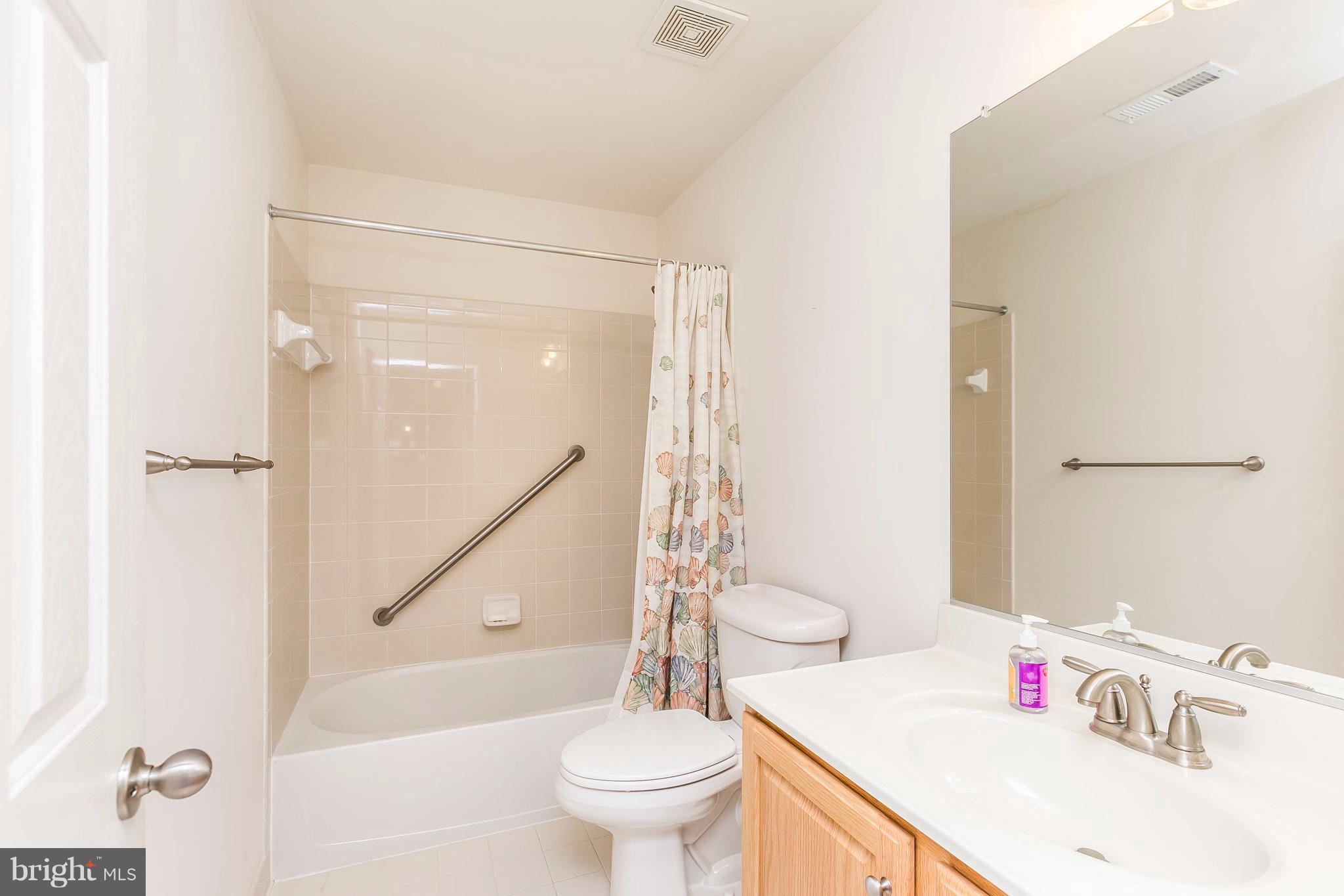 6907 Granite Ridge Court Baltimore, MD 21209 - Photo 14 of 27 Full Bath