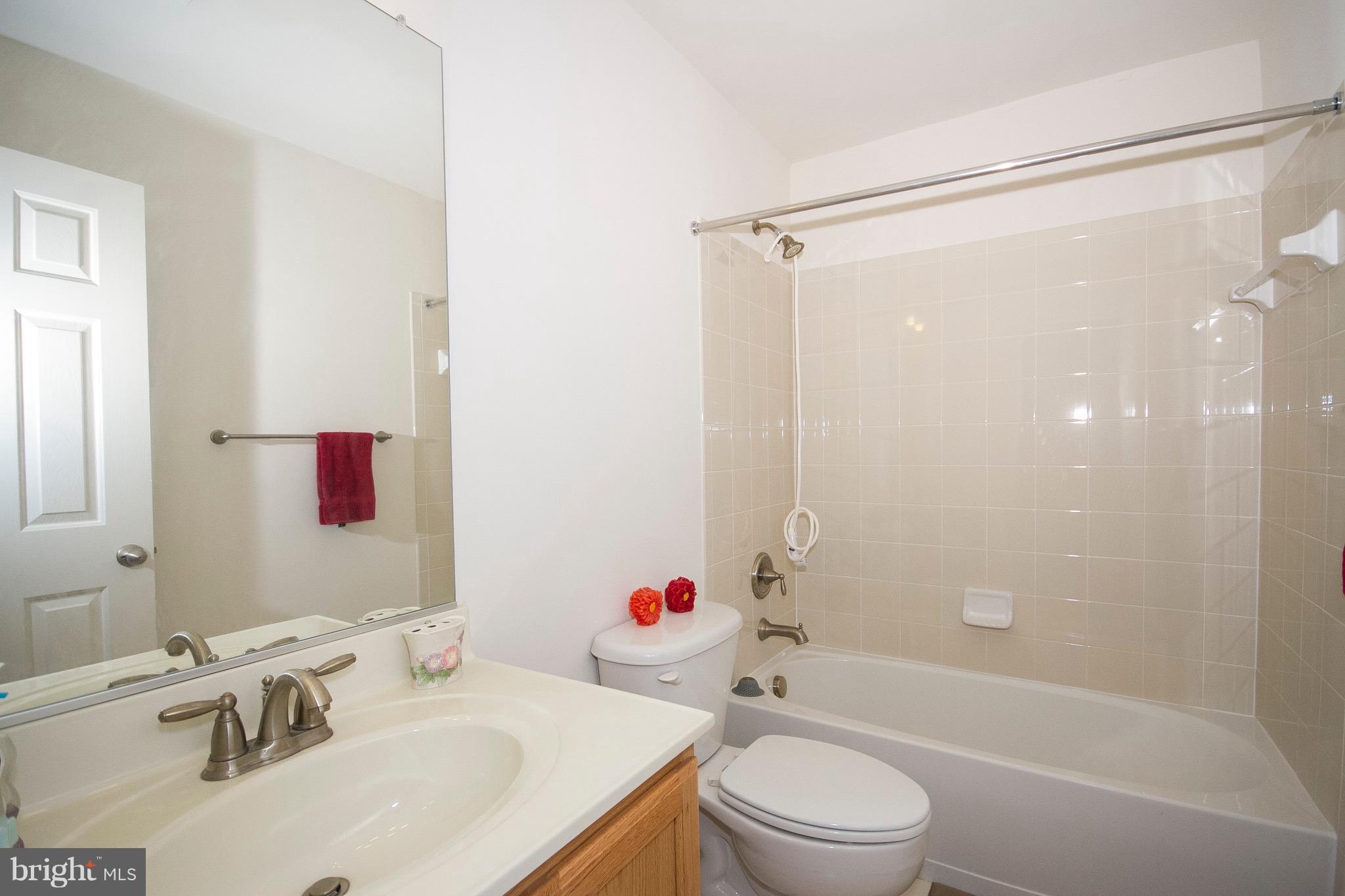 6907 Granite Ridge Court Baltimore, MD 21209 - Photo 23 of 27 Bath