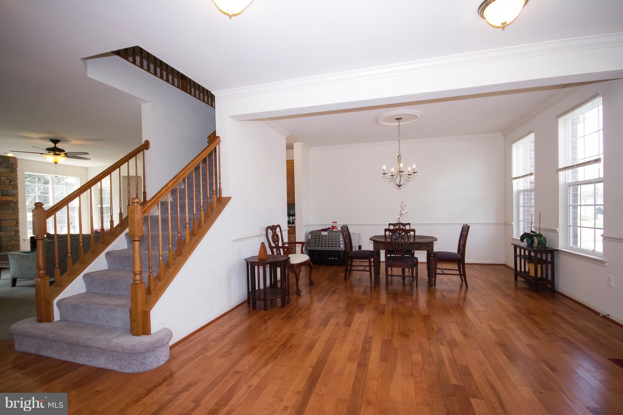 6907 Granite Ridge Court Baltimore, MD 21209 - Photo 5 of 27 Dining Room