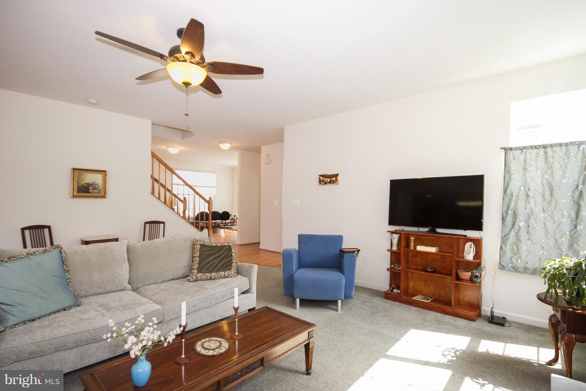 6907 Granite Ridge Court Baltimore, MD 21209 - Photo 10 of 27 Family Room
