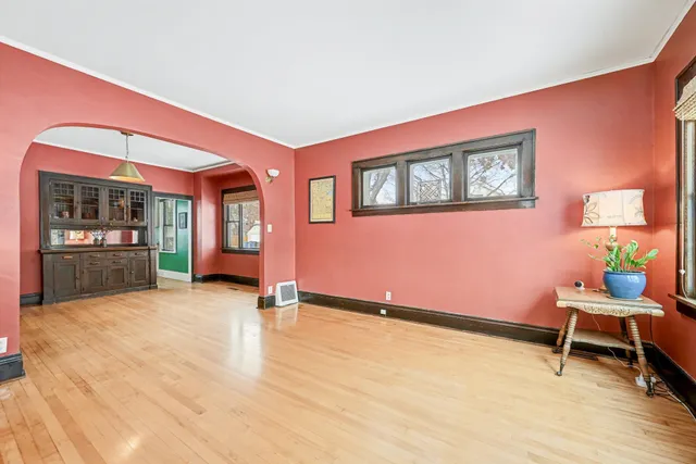 $425,000 | 3900 40th Avenue South, Minneapolis, MN 55406