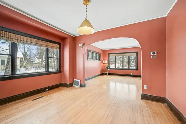 $425,000 | 3900 40th Avenue South, Minneapolis, MN 55406