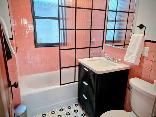 $425,000 | 3900 40th Avenue South, Minneapolis, MN 55406