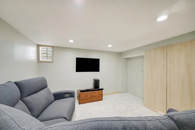 $425,000 | 3900 40th Avenue South, Minneapolis, MN 55406