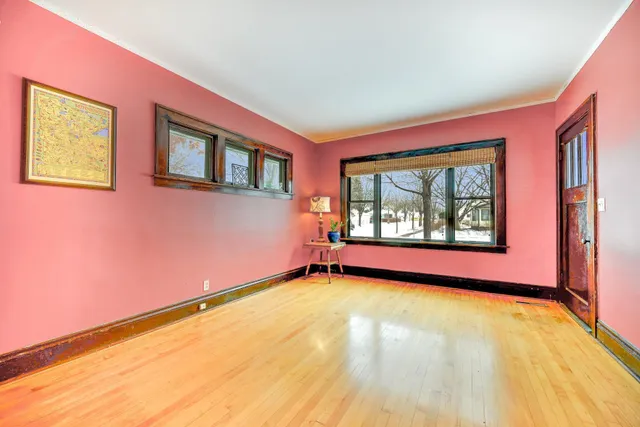 $425,000 | 3900 40th Avenue South, Minneapolis, MN 55406