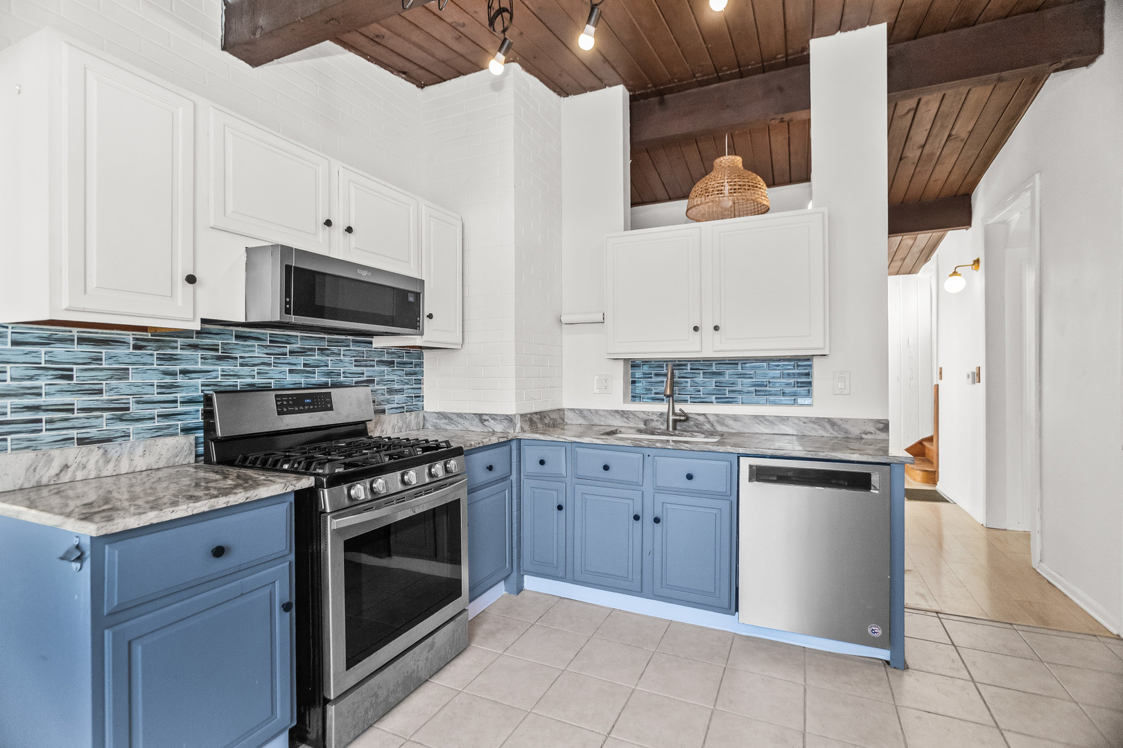 537 County Line Road Highland Park, IL 60035 - Photo 8 of 27