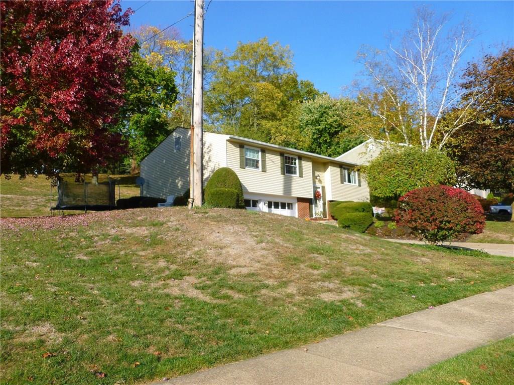 215 Baintree Road Coraopolis, PA 15108 - Photo 3 of 22 Gallery Image 3