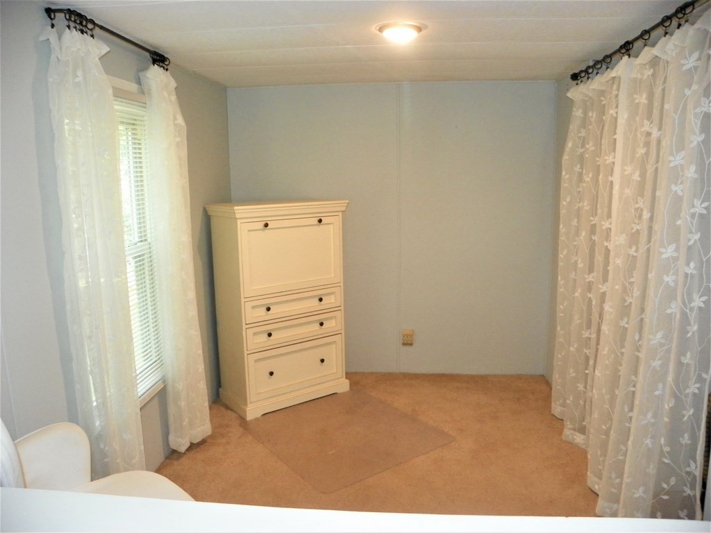 9 Crescent Road Winchendon, MA 01475 - Photo 14 of 23 Gallery Image 14