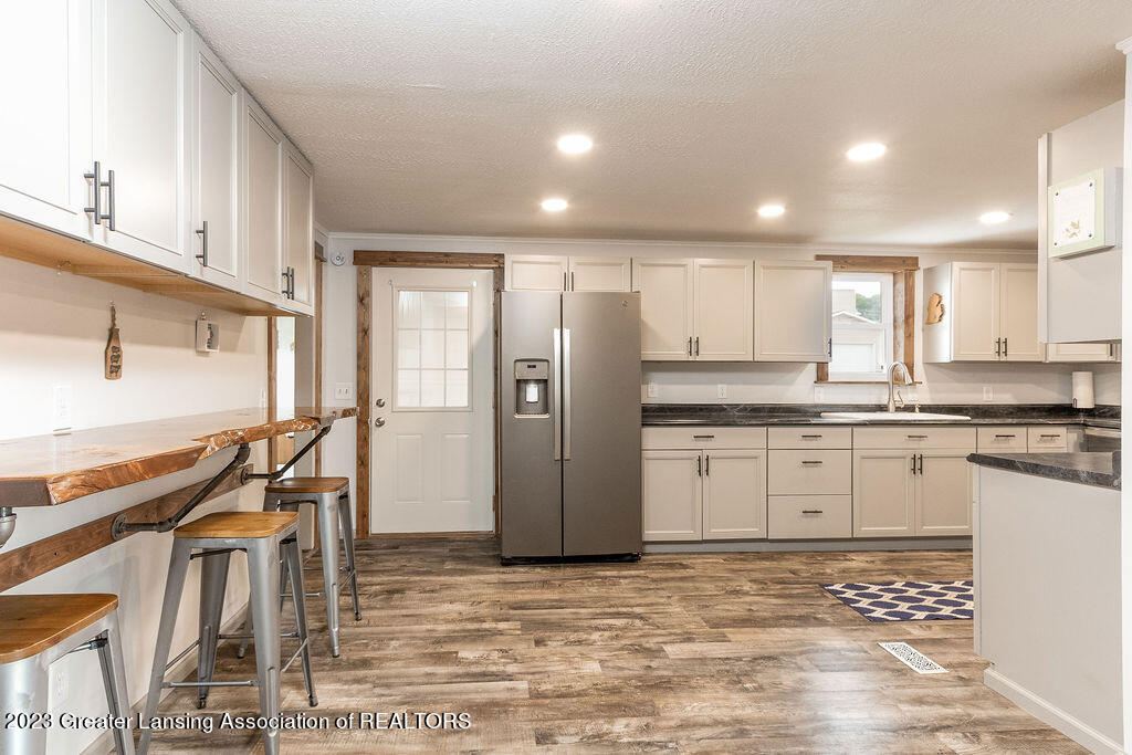 445 North Stine Road Charlotte, MI 48813 - Photo 9 of 63 Final-36