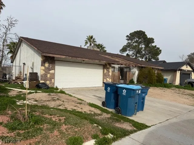 $2,625 | 5704 Stallion Avenue, Las Vegas, NV 89108