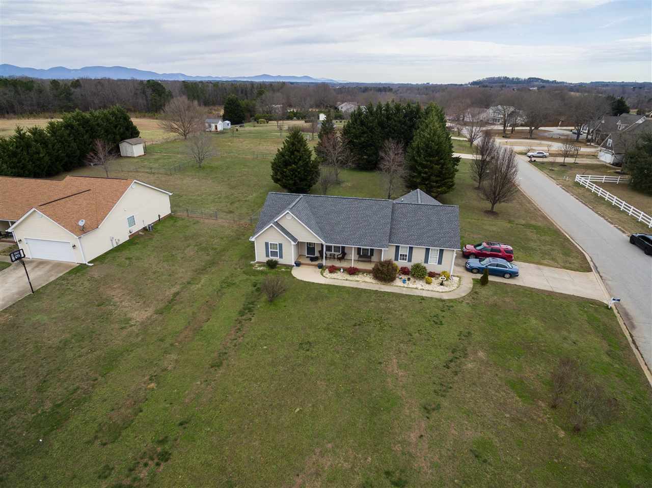 509 Zimmerman Road Inman, SC 29349 - Photo 3 of 34