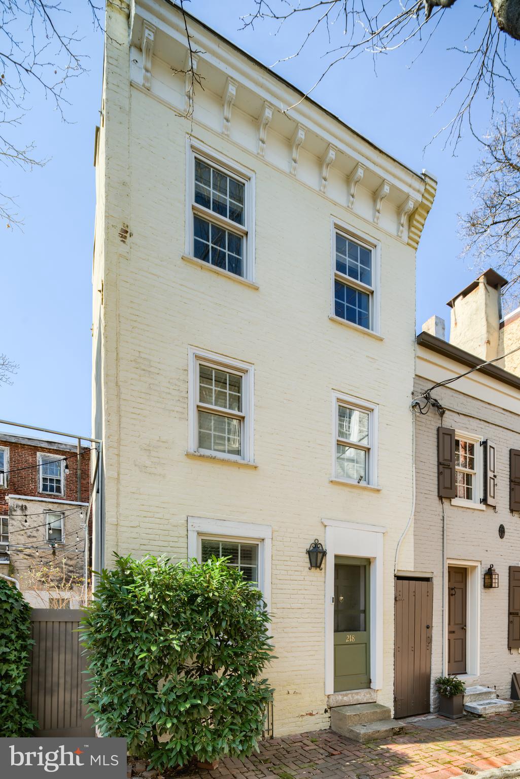 218 South Jessup Street Philadelphia, PA 19107 - Photo 3 of 17