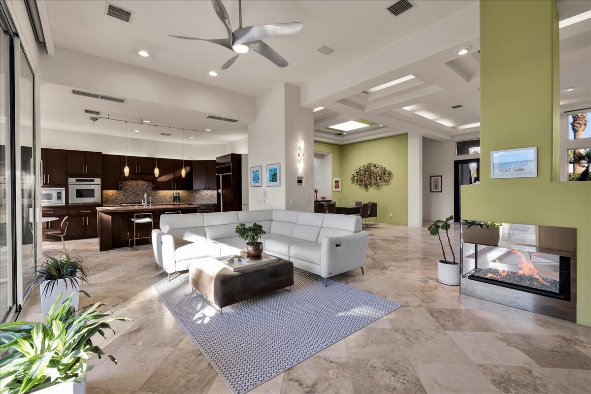 2 Silver Circle Rancho Mirage, CA 92270 - Photo 12 of 52 023-13