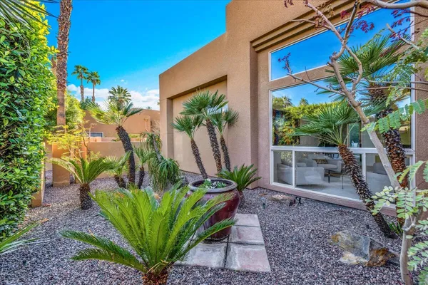 $1,550,000 | 2 Silver Circle, Rancho Mirage, CA 92270