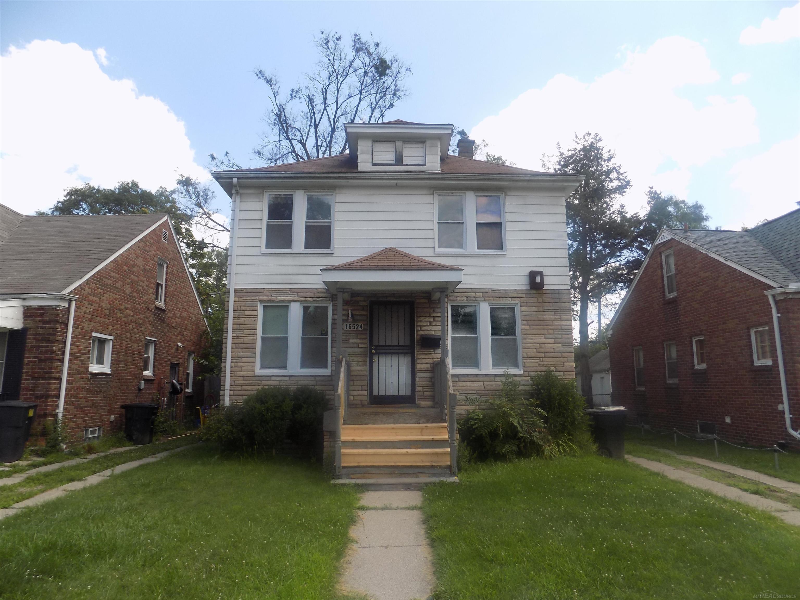 16524 Robson Street Detroit, MI 48235 - Photo 1 of 11