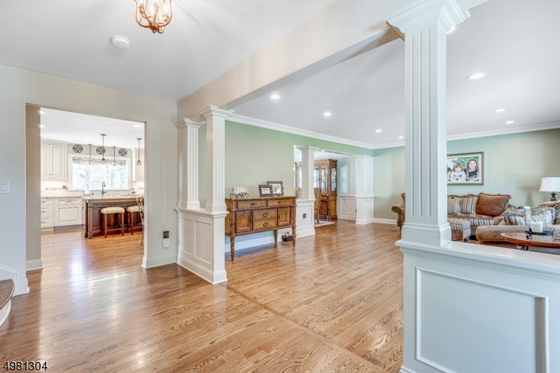 65 Oval Road Millburn, NJ 07041 - Photo 3 of 25