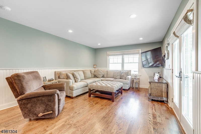 65 Oval Road Millburn, NJ 07041 - Photo 22 of 25