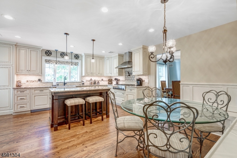 65 Oval Road Millburn, NJ 07041 - Photo 7 of 25