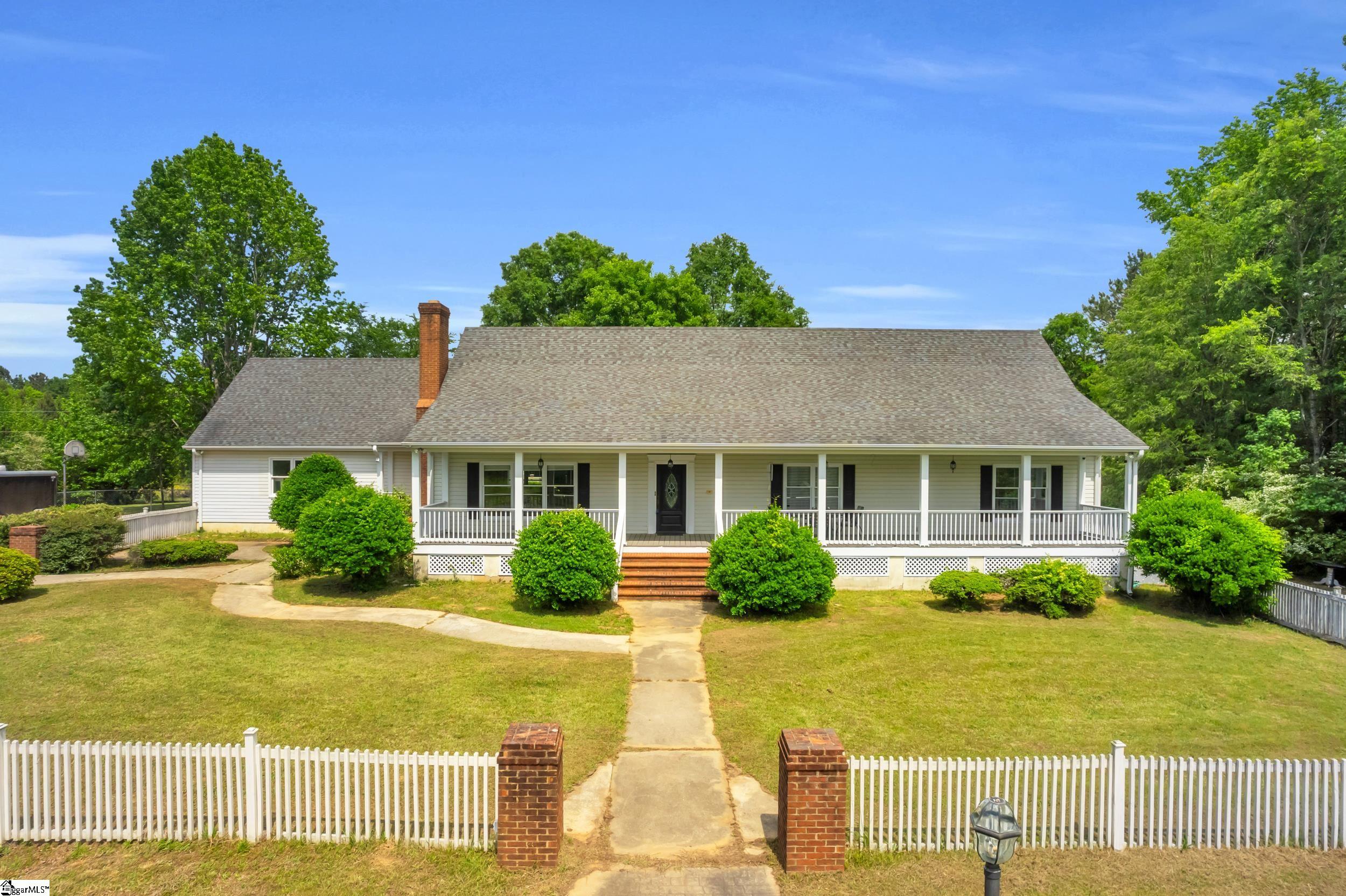 414 Giggle Drive Laurens, SC 29360 - Photo 2 of 42