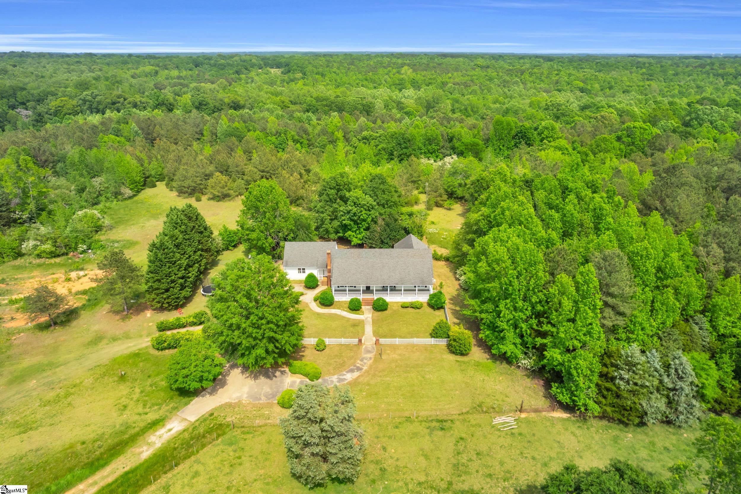 414 Giggle Drive Laurens, SC 29360 - Photo 3 of 42