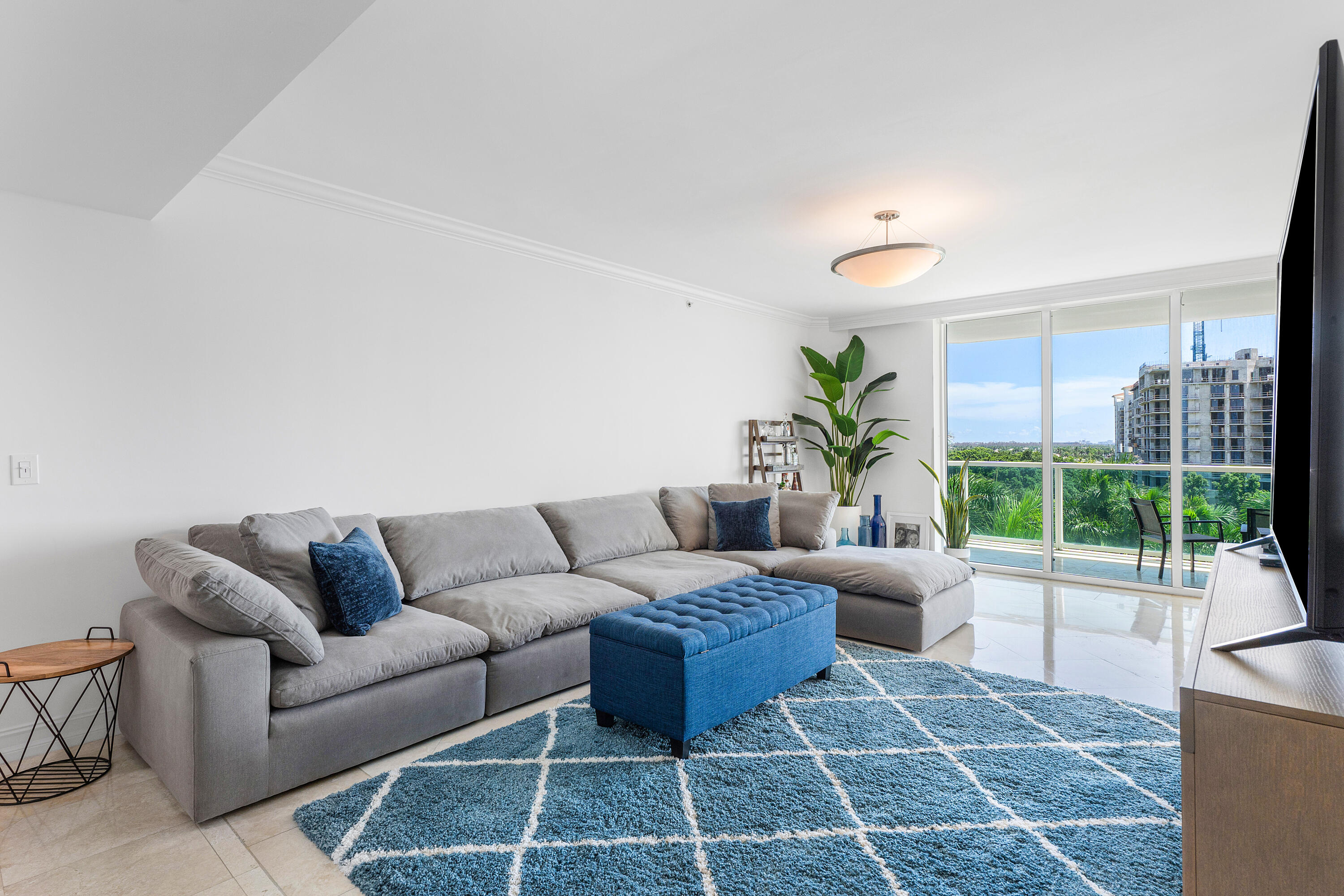 550 Southeast Mizner Boulevard, Unit B707 Boca Raton, FL 33432 - Photo 5 of 36 005-550SoutheastMiznerBoulevard-B707-Boc