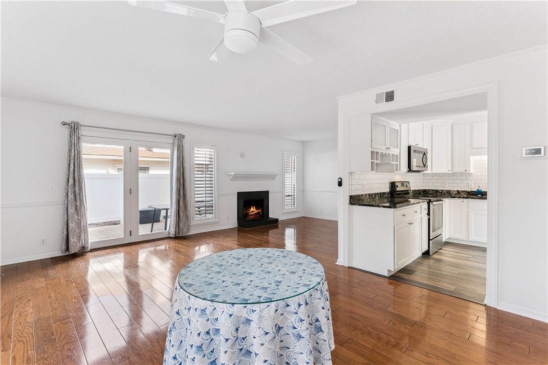 801 Mallery Street, Unit E St. Simons Island, GA 31522 - Photo 4 of 27