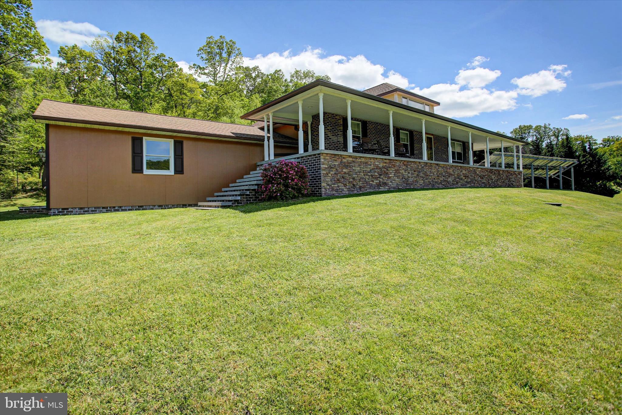 98 Peach Glen Road Gardners, PA 17324 - Photo 78 of 85 a view of a house with backyard and garden