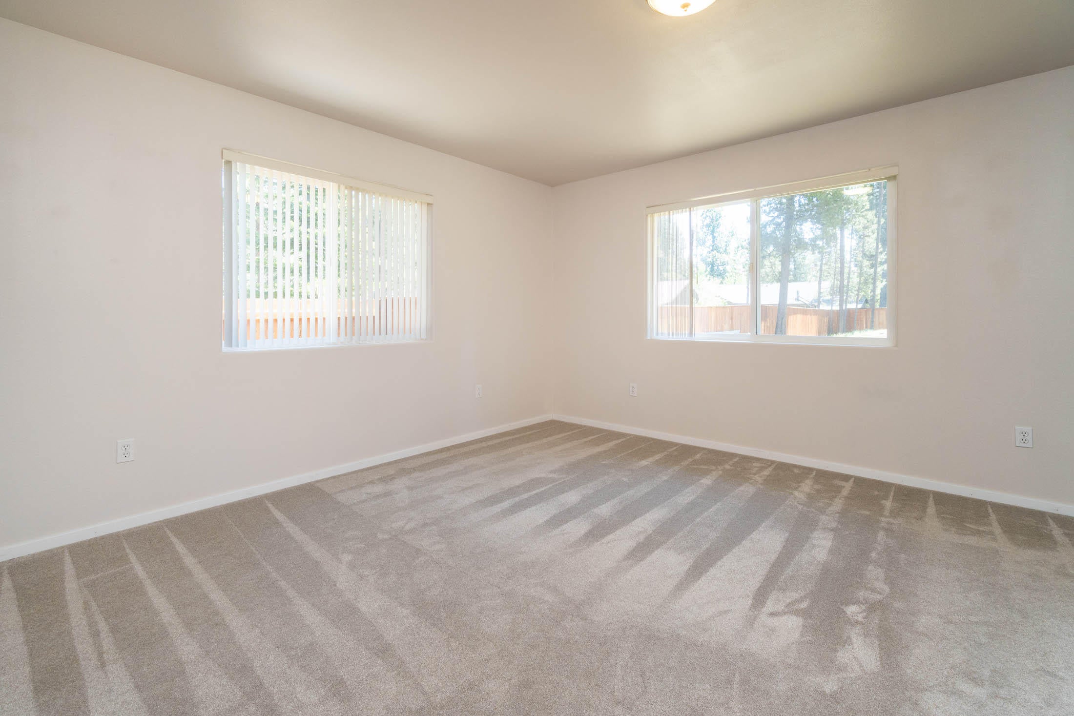 17089 Norwalk Road Bend, OR 97707 - Photo 8 of 28 17089 Norwalk 11