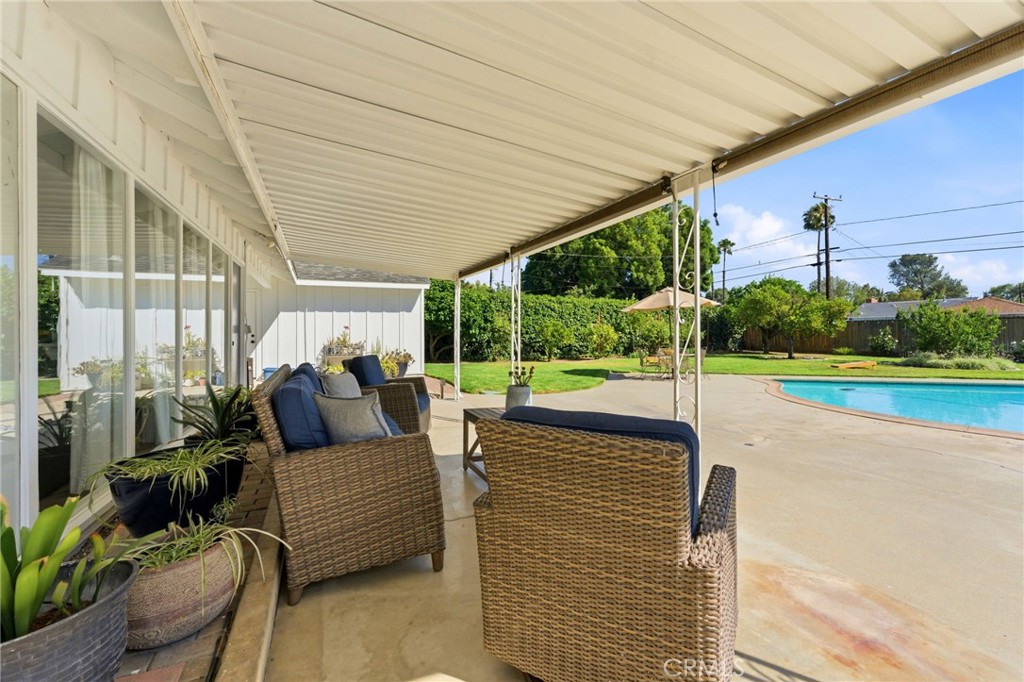 4374 Ramona Drive Riverside, CA 92506 - Photo 36 of 54