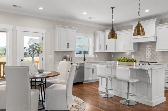 $550,000 | 162 Bending Oak Drive, Chickamauga, GA 30707