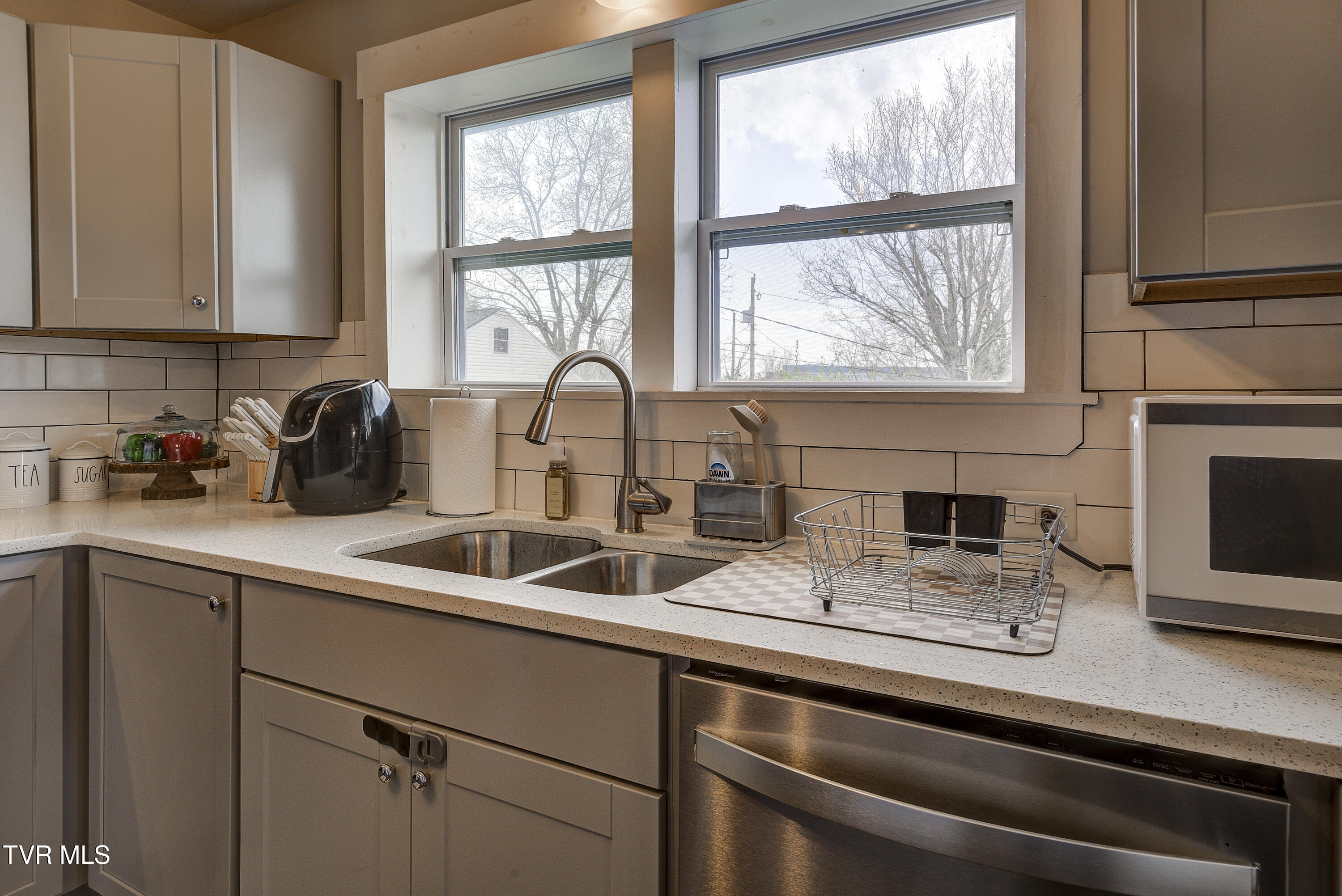 809 Birch Street Kingsport, TN 37664 - Photo 11 of 34 BirchSt--25