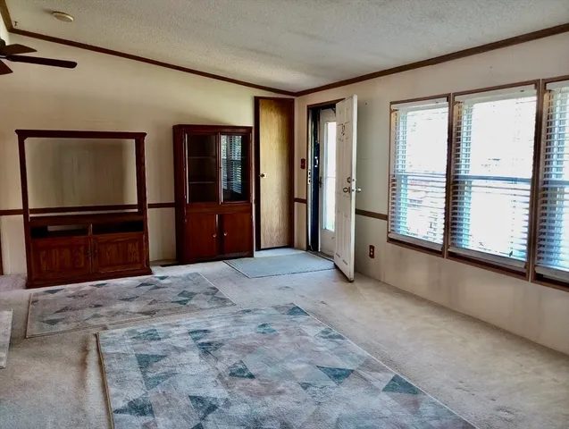 $134,900 | 32 Edward Lane, Barre, MA 01005