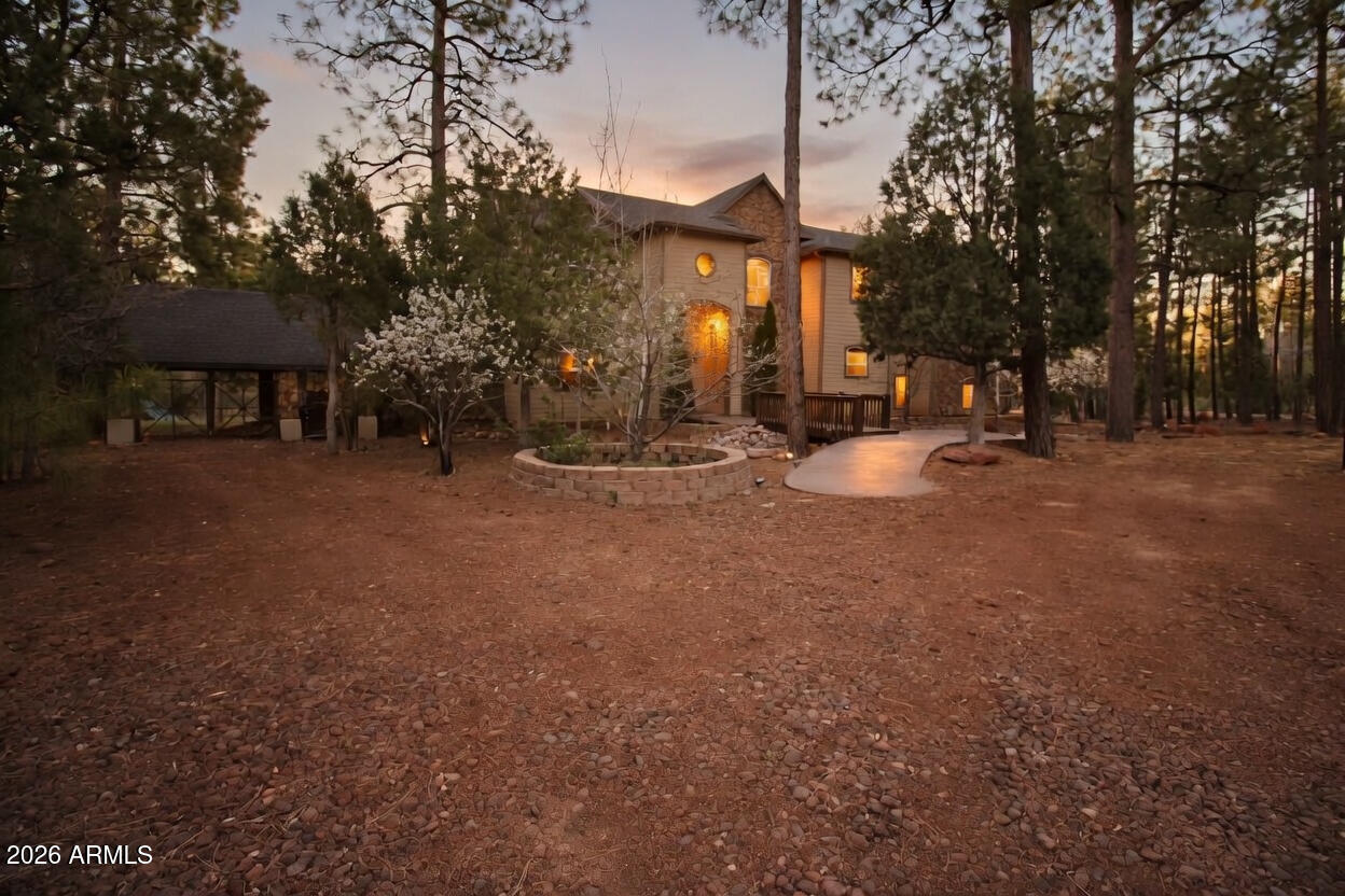 2875 South Timber Pine Lane Pinetop, AZ 85935 - Photo 12 of 175 8