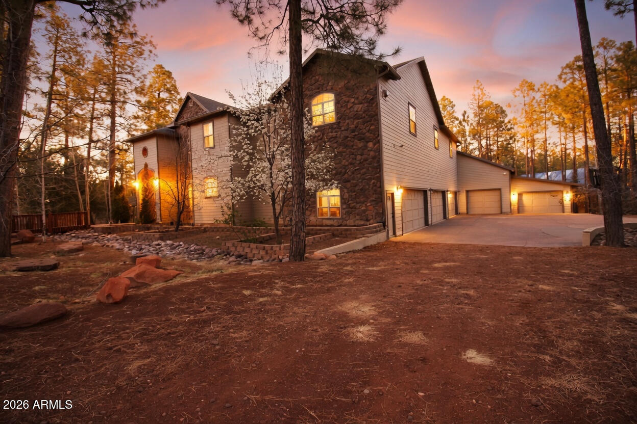 2875 South Timber Pine Lane Pinetop, AZ 85935 - Photo 15 of 175 11