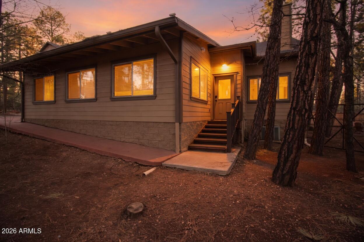 2875 South Timber Pine Lane Pinetop, AZ 85935 - Photo 166 of 175 Cottage Porch 1