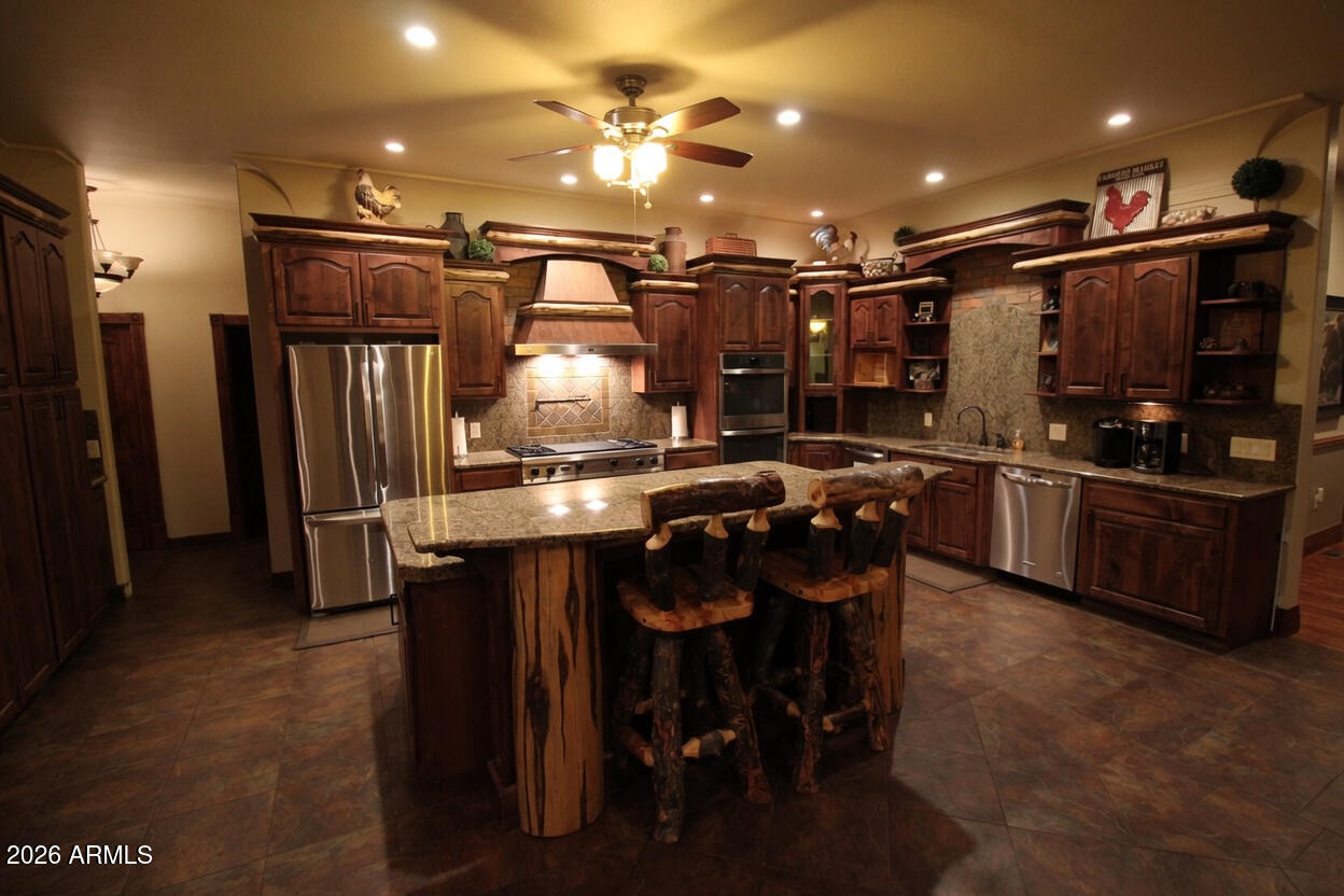 2875 South Timber Pine Lane Pinetop, AZ 85935 - Photo 47 of 175 Kitchen Great Room