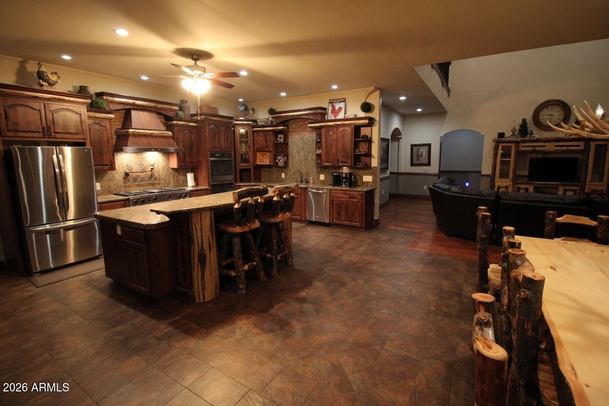 2875 South Timber Pine Lane Pinetop, AZ 85935 - Photo 49 of 175 Kitchen Great Room 2