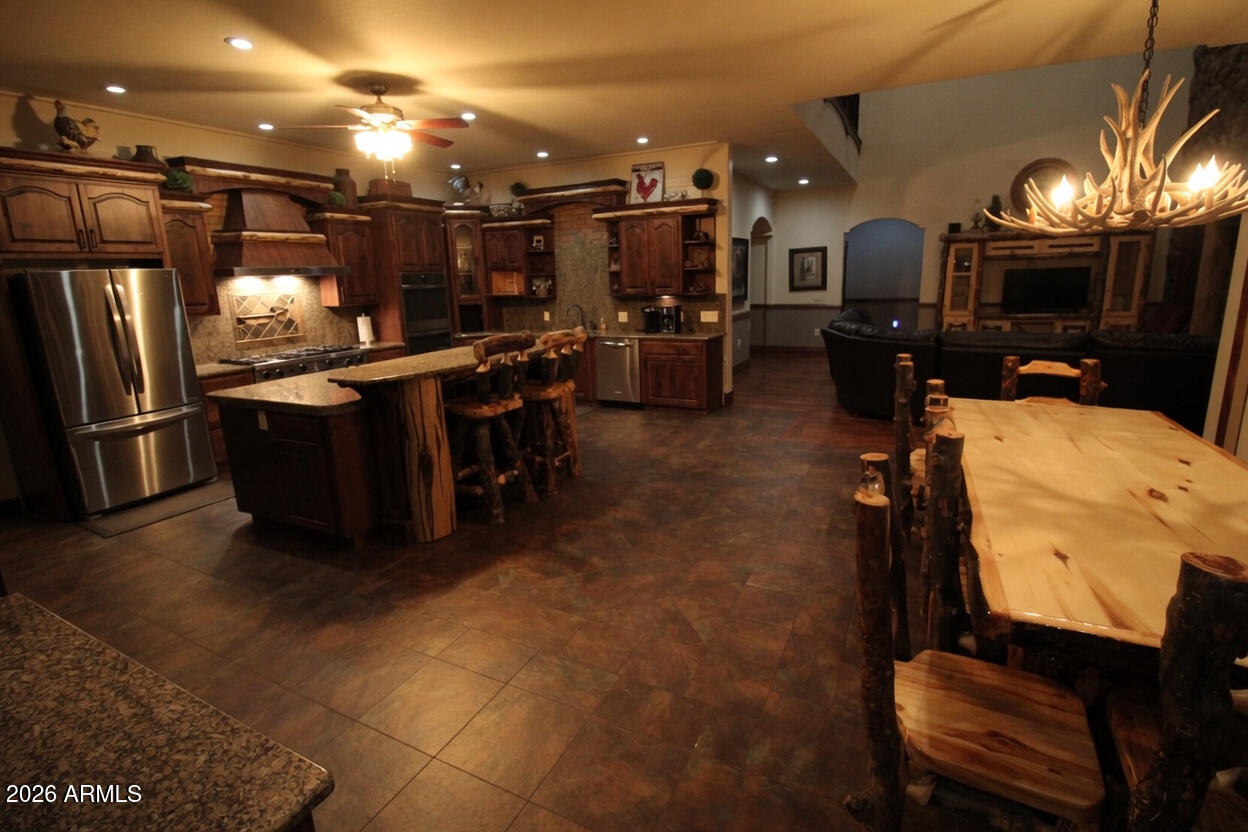 2875 South Timber Pine Lane Pinetop, AZ 85935 - Photo 51 of 175 Kitchen Great Room 5