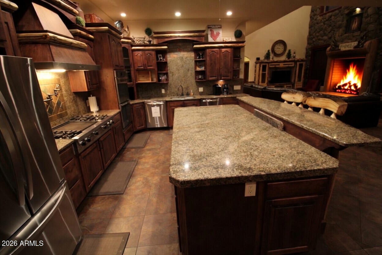 2875 South Timber Pine Lane Pinetop, AZ 85935 - Photo 56 of 175 Kitchen Great Room 10