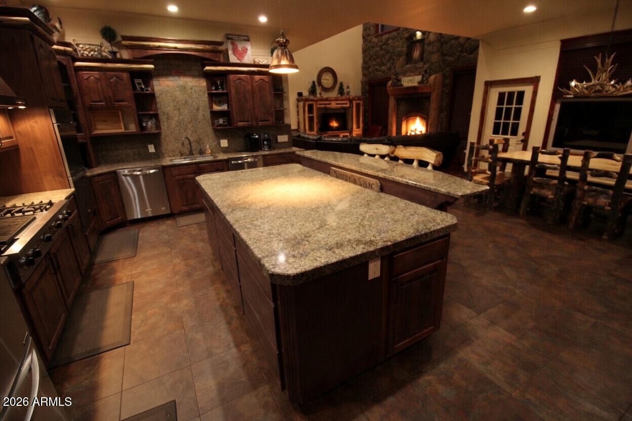 2875 South Timber Pine Lane Pinetop, AZ 85935 - Photo 57 of 175 Kitchen Great Room 11