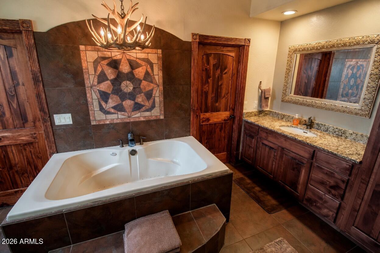 2875 South Timber Pine Lane Pinetop, AZ 85935 - Photo 68 of 175 Master Bath 4
