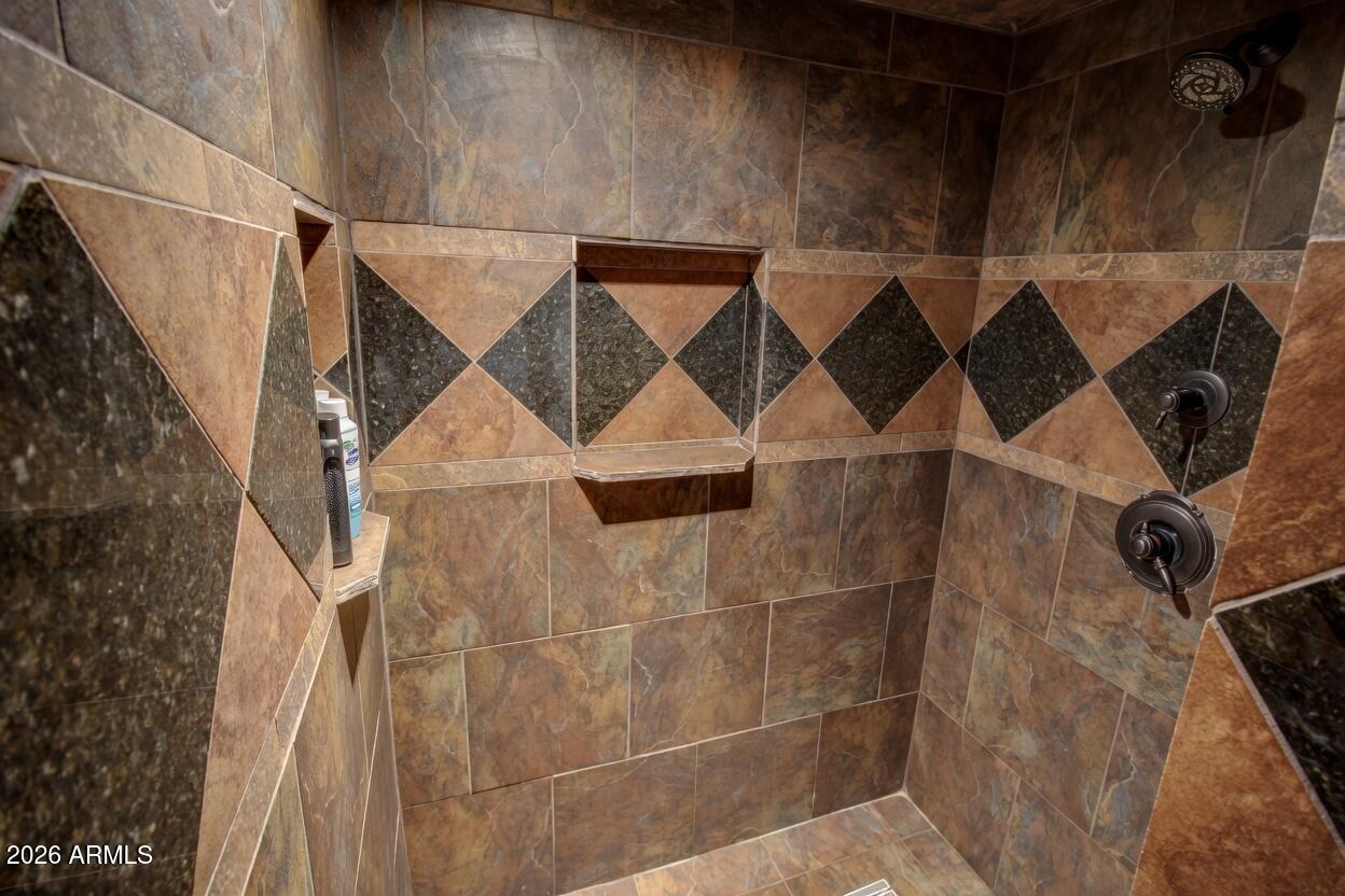 2875 South Timber Pine Lane Pinetop, AZ 85935 - Photo 81 of 175 Master Shower