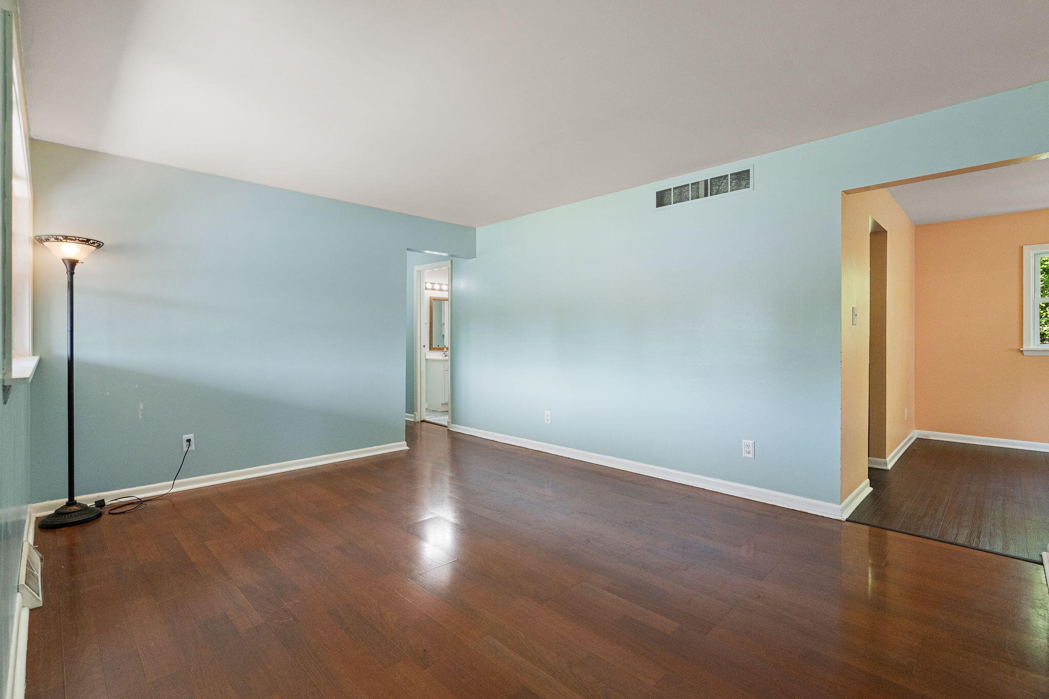 518 Merrillville Road Crown Point, IN 46307 - Photo 12 of 49 2048x1365