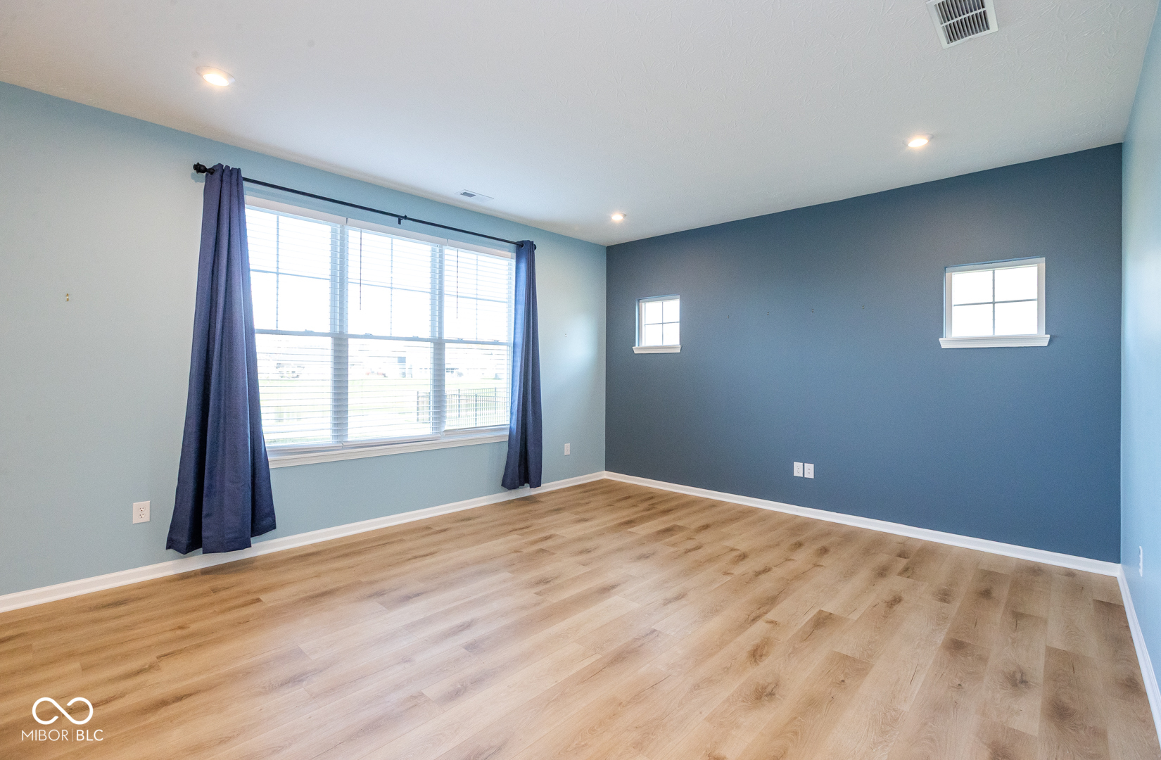 3728 Railhead Avenue Westfield, IN 46074 - Photo 4 of 48